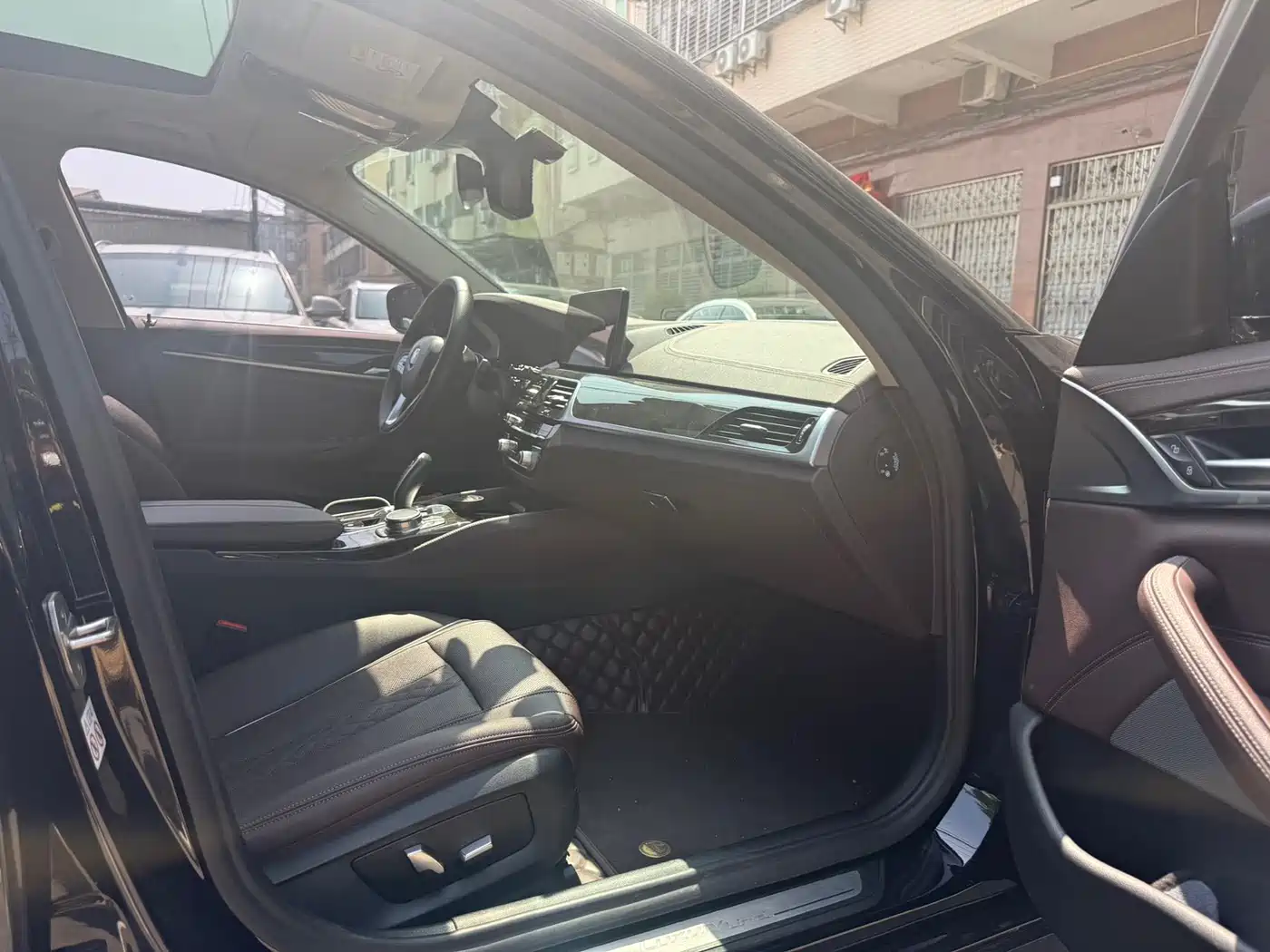 BMW 5 Series 2022 525Li Luxury Package фото 17