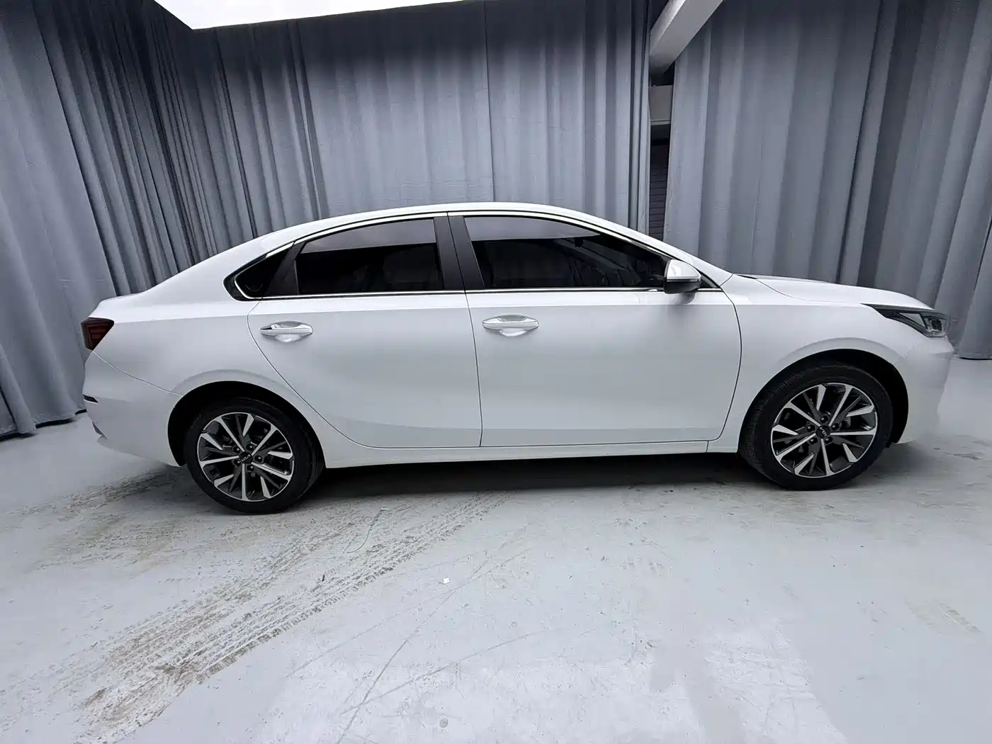 Kia K3 2021 1.5L CVT Fashion Edition фото 7