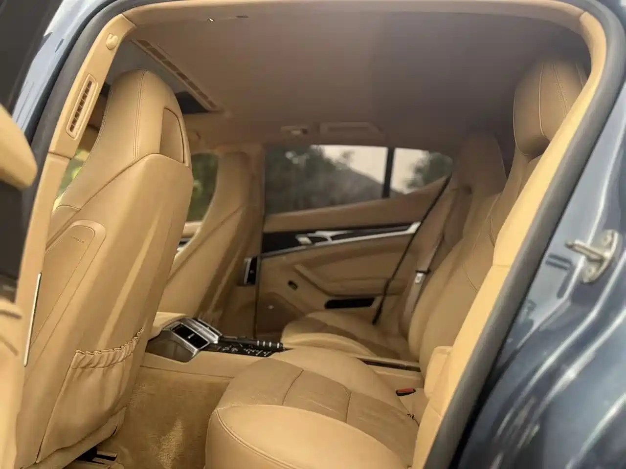 Porsche Panamera 2014 Panamera 4 3.0T фото 9
