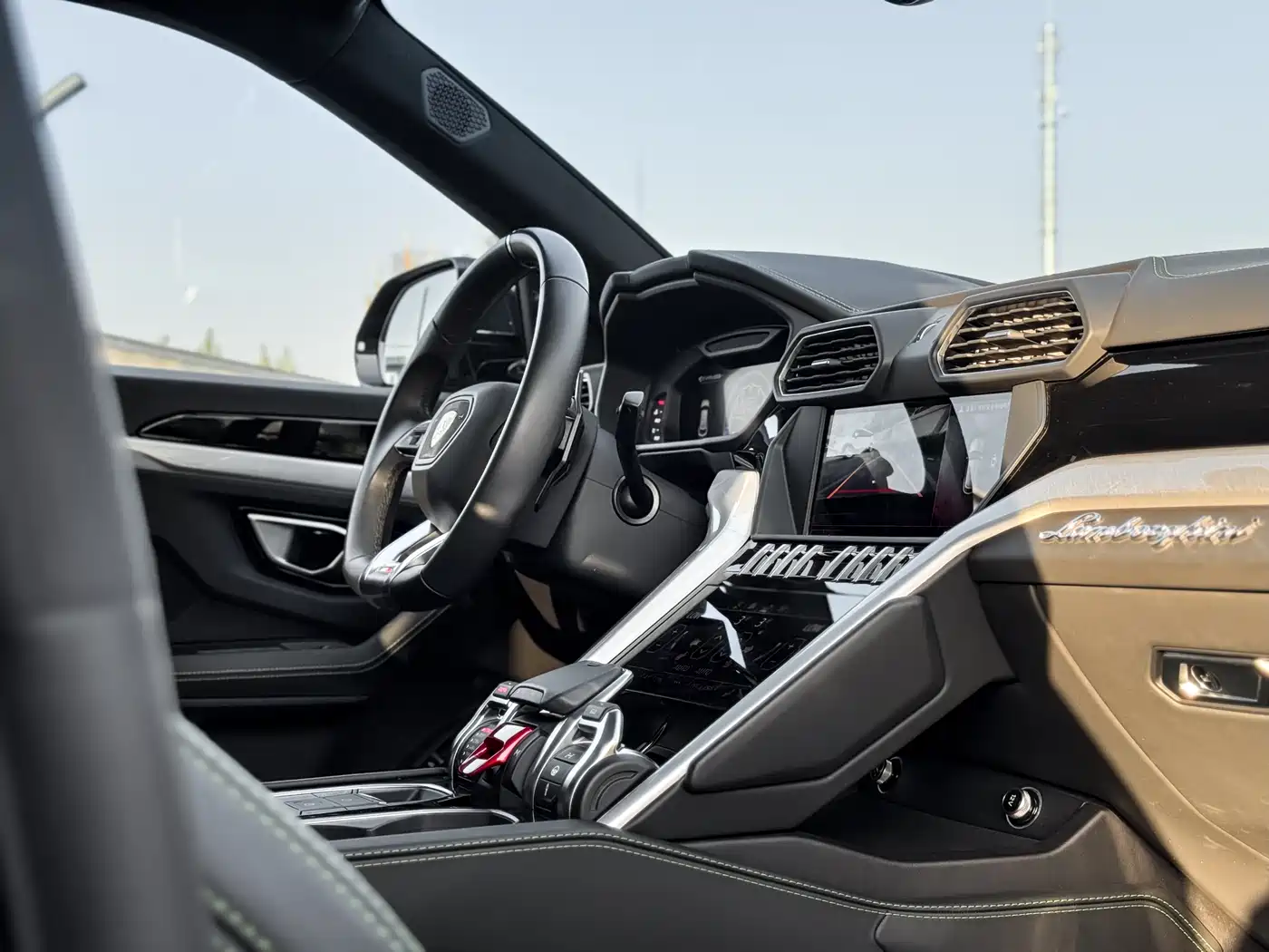 Lamborghini Urus 2018 4.0T V8 фото 9