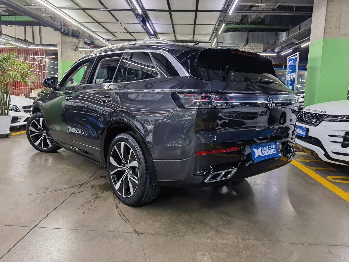 Volkswagen Talagon 2023 380TSI 4WD R-Line Celebration Edition фото 4
