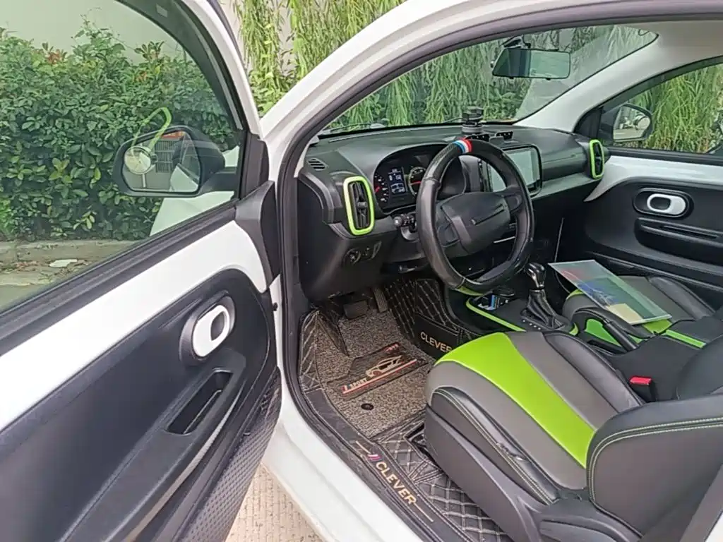 Roewe Clever 2020 2021 302km All-round Edition