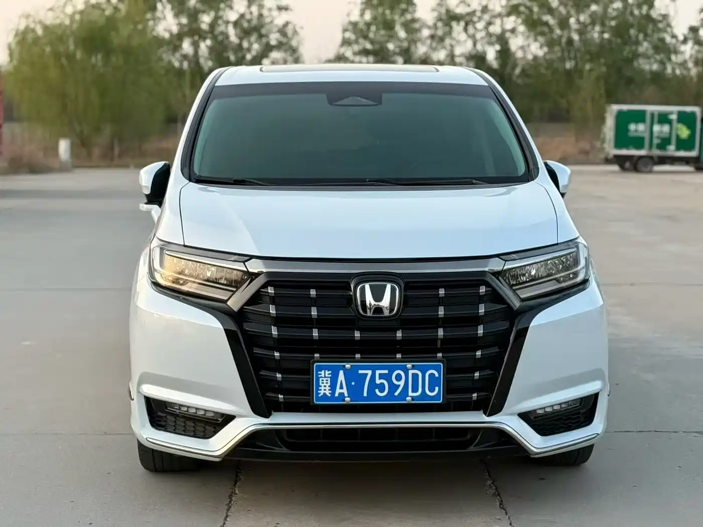Honda Elysion 2024 2024 2.0L e:HEV Luxury Edition