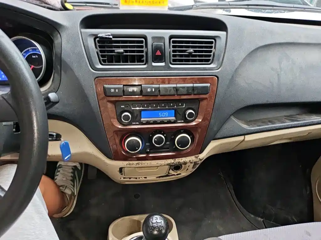 Changan Kaicheng Changan Ruixing M80 2020 2019 1.5L Basic 4-seater Single Evaporator AC China VI Flat Top Tailgate DAM15KR