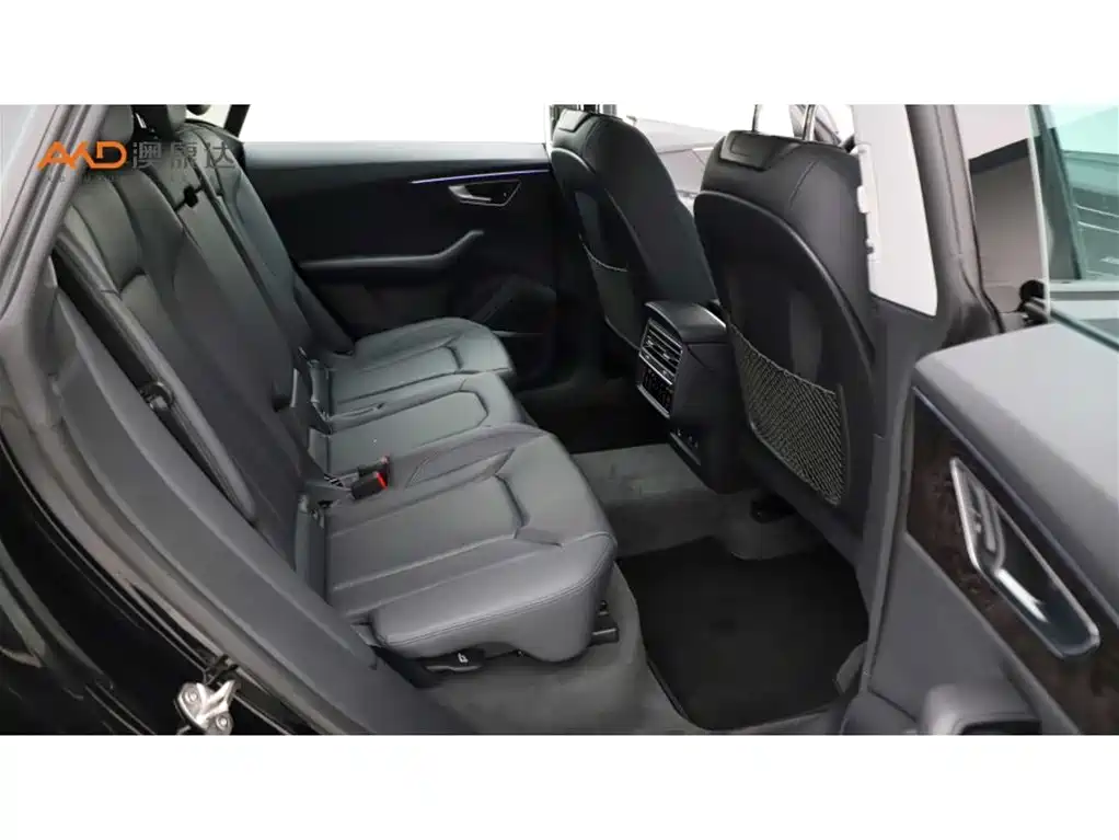 Audi Q8 2023 2022 55 TFSI Luxury Dynamic