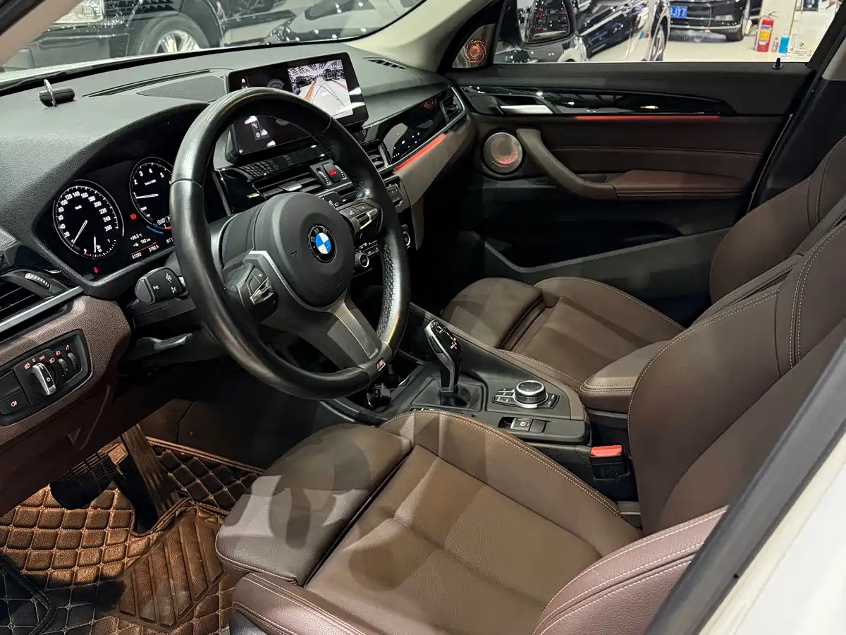 BMW X1 2021 sDrive25Li Leading фото 3
