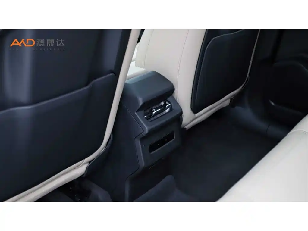 Audi Q6L e-tron 2025 Model Pioneer Edition фото 9