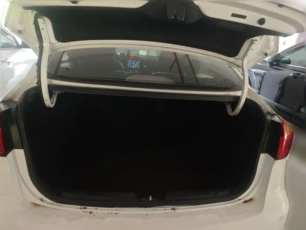 Kia K3 2013 1.6L Automatic GLS фото 16