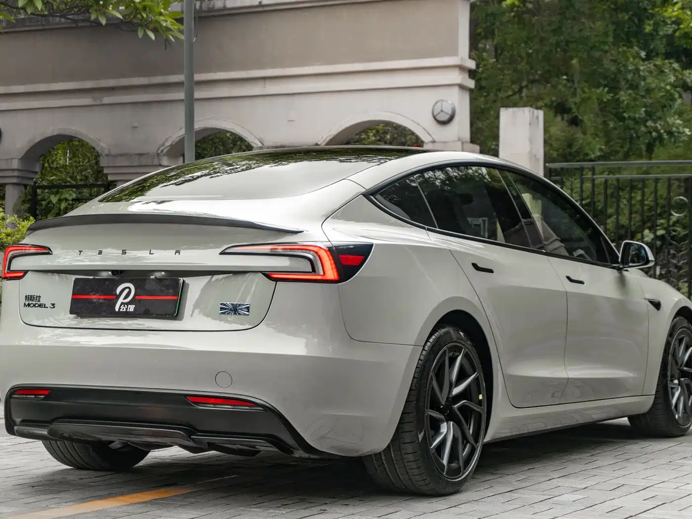 Tesla Model 3 2025 Model Year Facelift Performance All-Wheel Drive фото 4