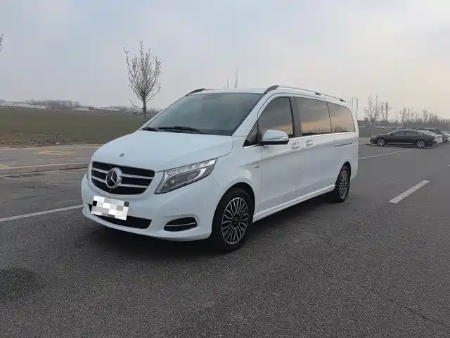 MERCEDES-BENZ V CLASS
