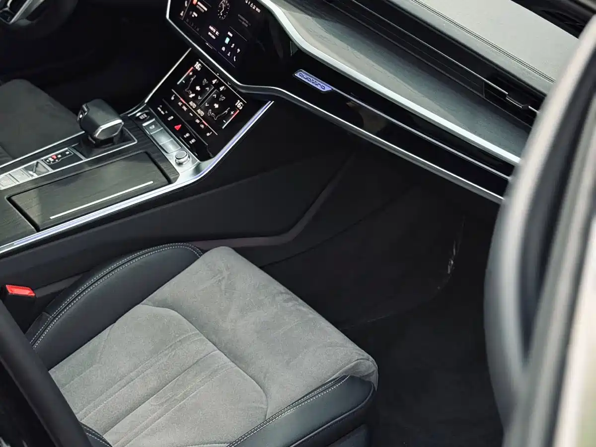 Audi A6L 2024 45 TFSI quattro Premium Dynamic фото 5
