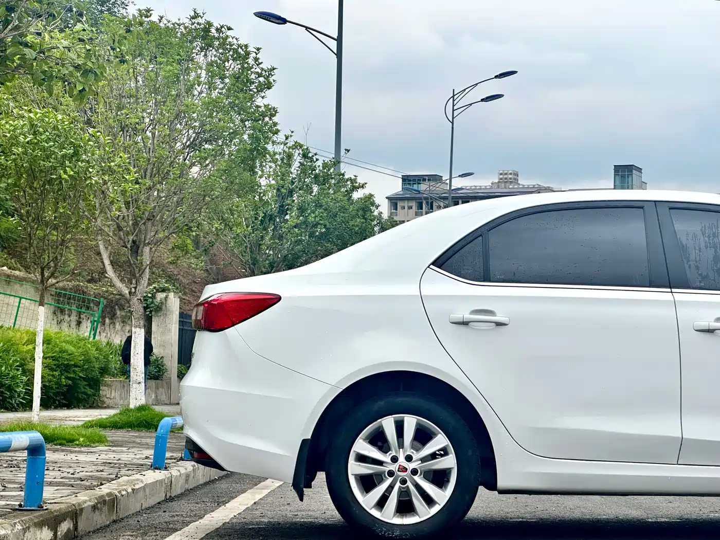 Roewe 360 2016 2015 1.5L Automatic Luxury