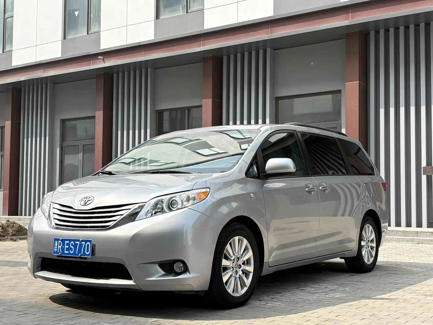 Toyota Sienna 2018 2015 3.5L 2WD LE