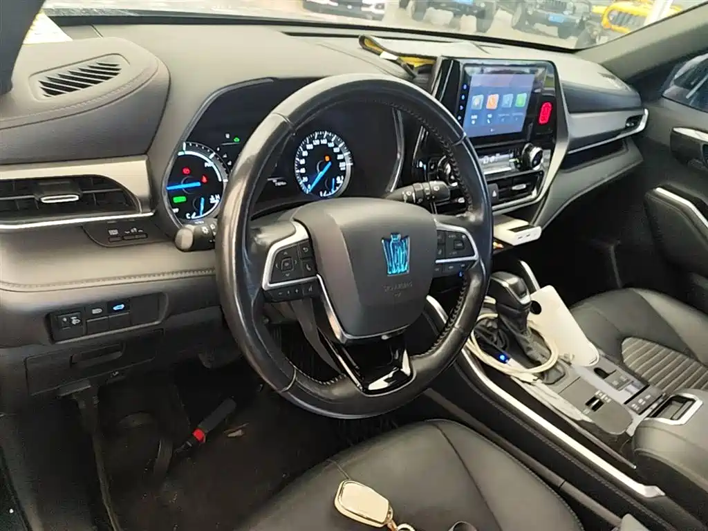 Toyota Crown Kluger 2021 2.5L HEV 4WD Luxury фото 10