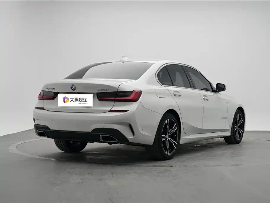 BMW 3 Series 2021 Second Facelift 325i M Sport Package фото 3