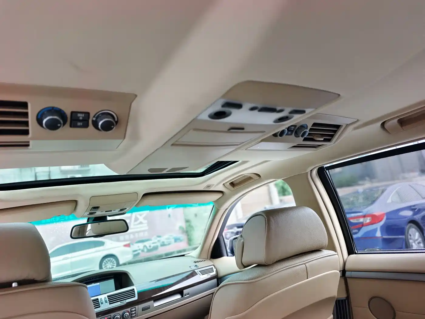 BMW 7 Series 2005 Model 740Li фото 22