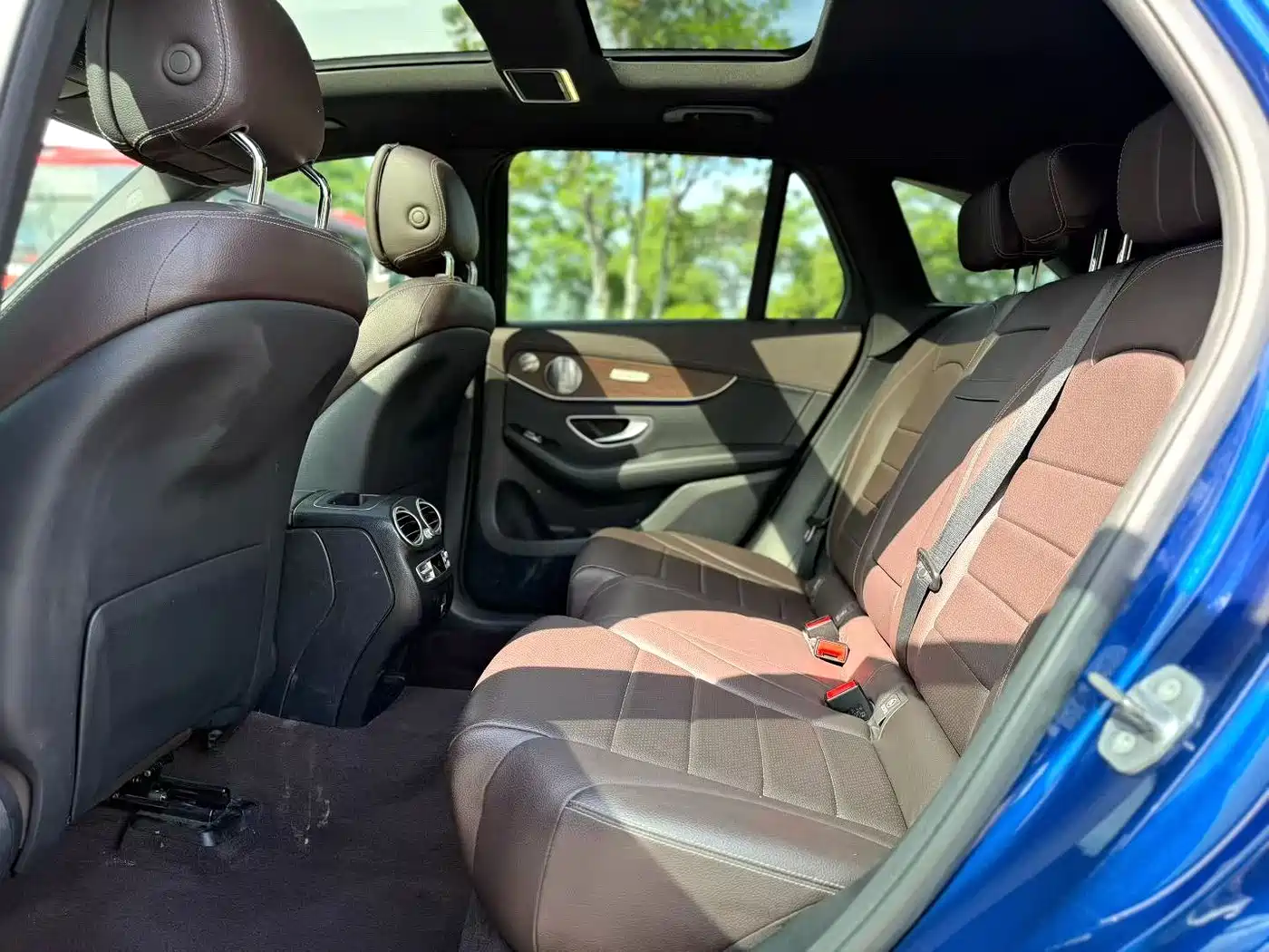 Фото 8 - Mercedes-Benz GLC