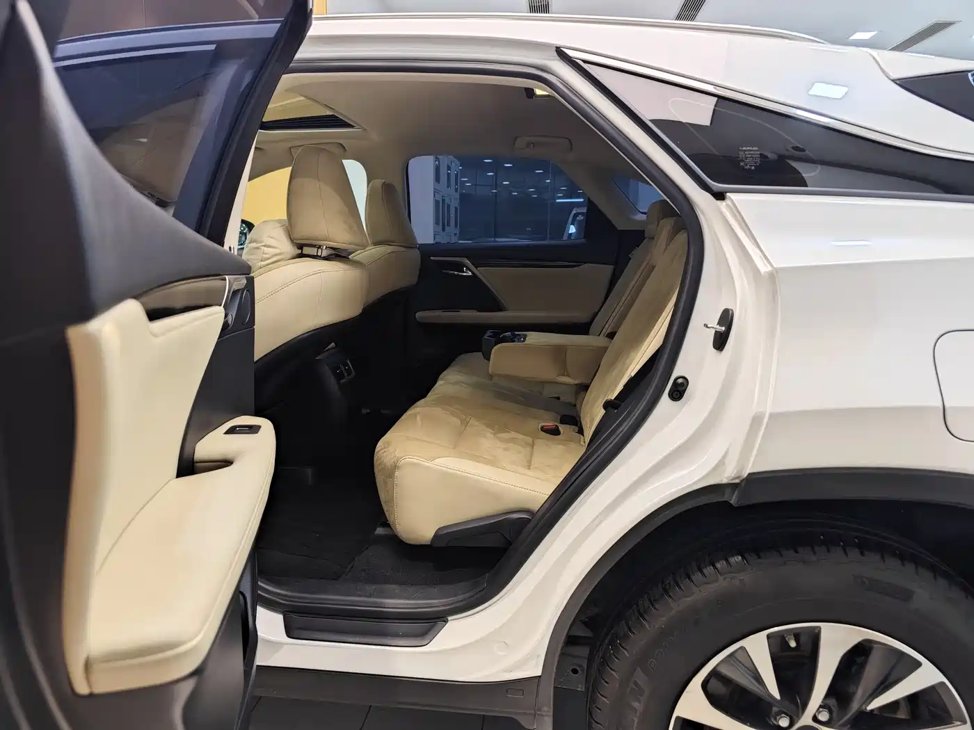 Lexus RX 2020 300 2WD Elite Edition China VI фото 25