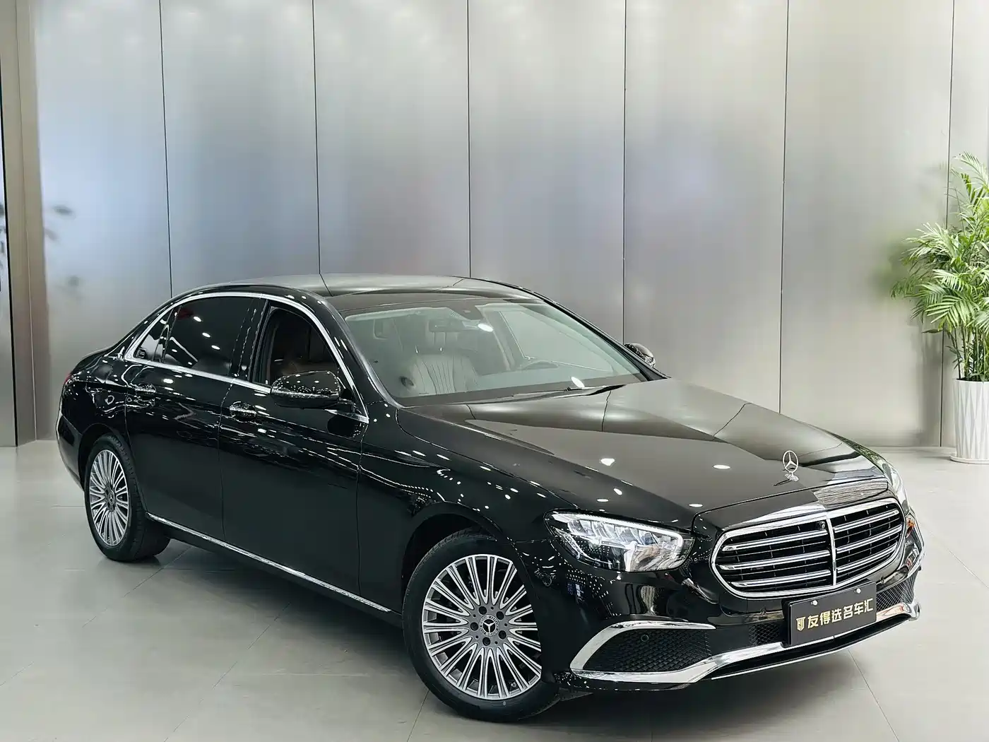Mercedes-Benz E-Class 2022 Second Facelift E 300 L Luxury фото 2