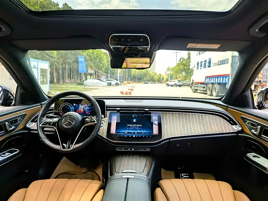 Mercedes-Benz E-Class 2024 E 300 L Fashion фото 8