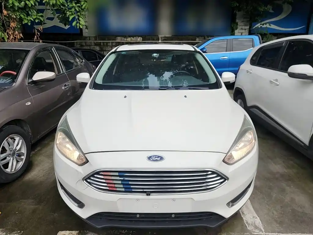 Фото 3 - Ford Focus