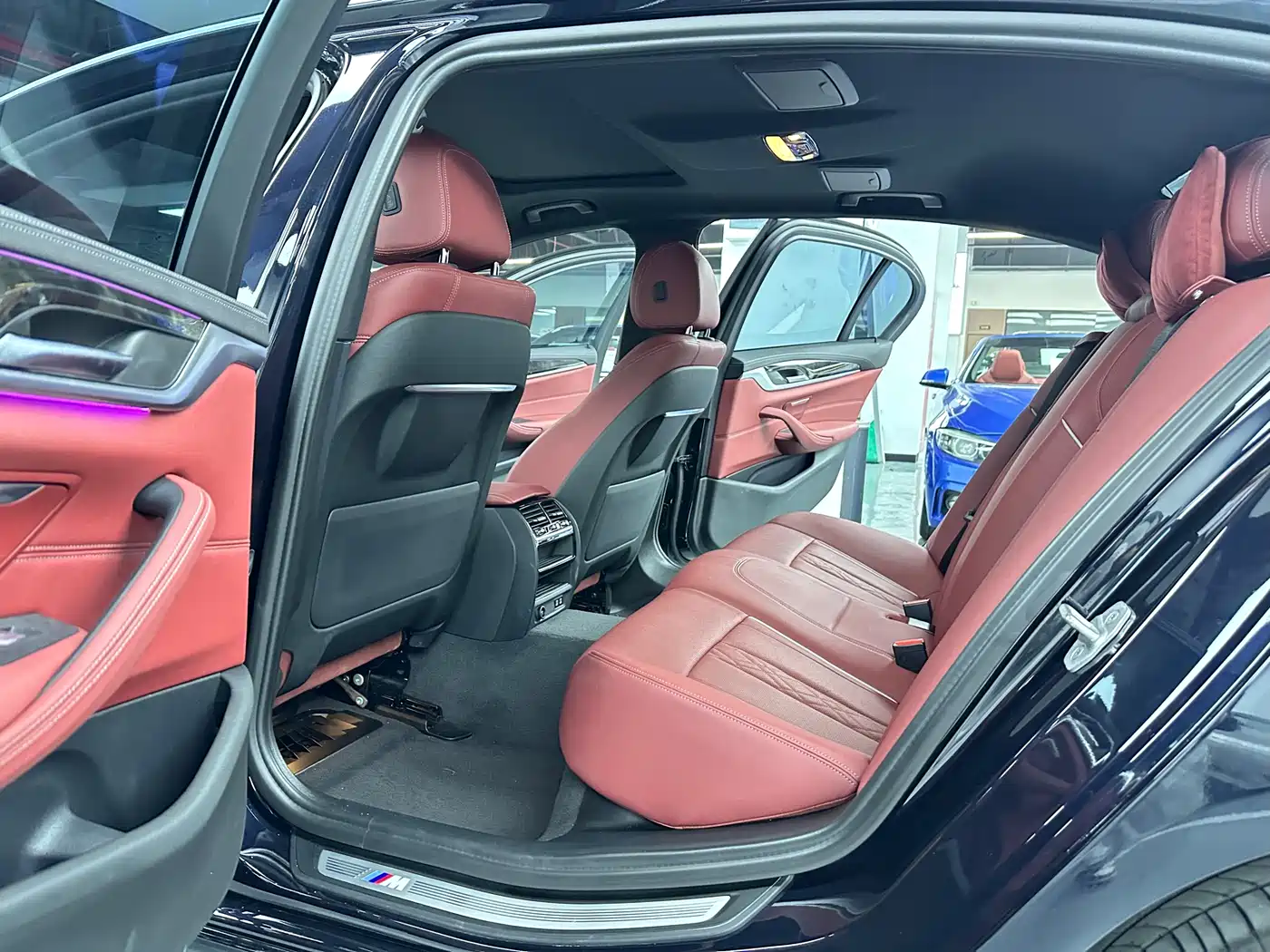 BMW 5 Series 2022 525Li M Sport Package фото 10