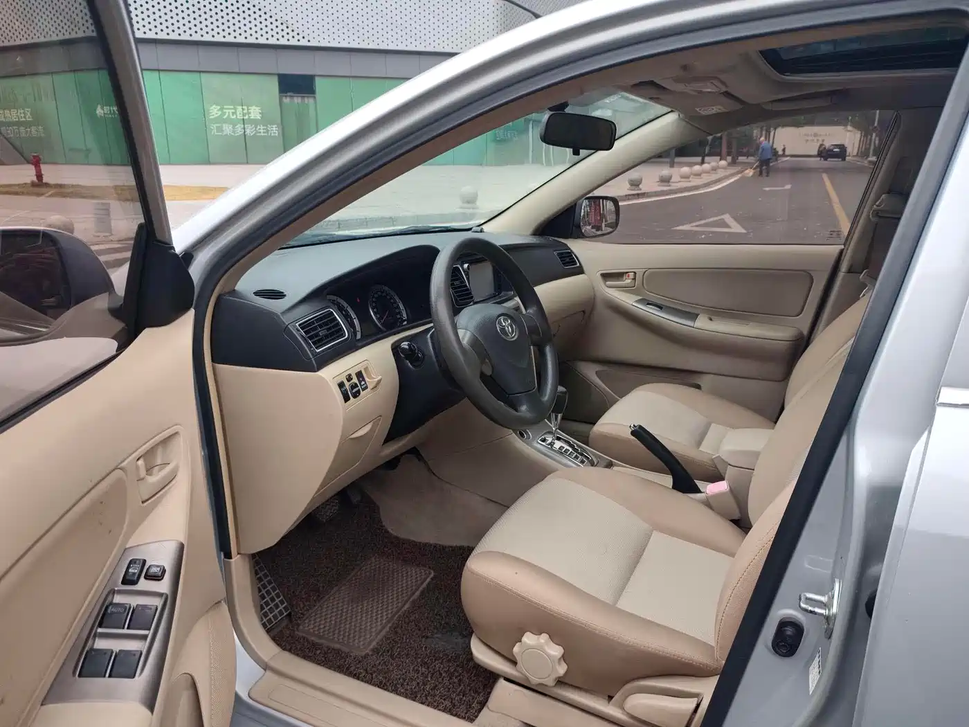 Toyota Corolla 2013 1.6L Automatic Excellence Edition фото 10
