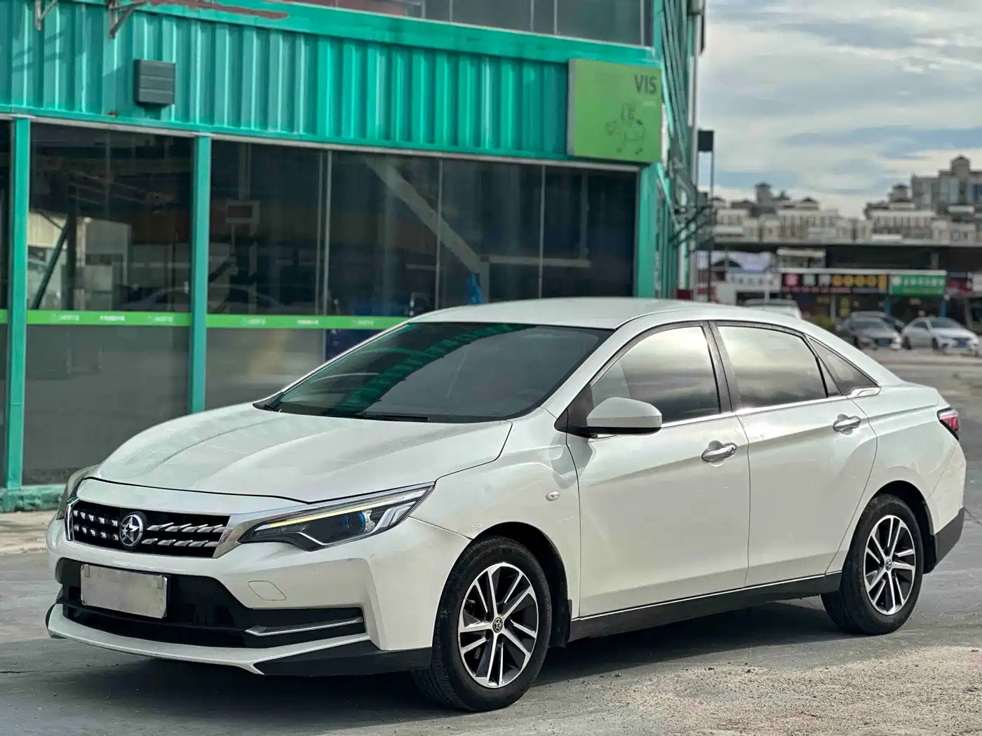 Venucia D60 2019 2019 100K Glory 1.6L XE CVT Chen Xiang Edition China V