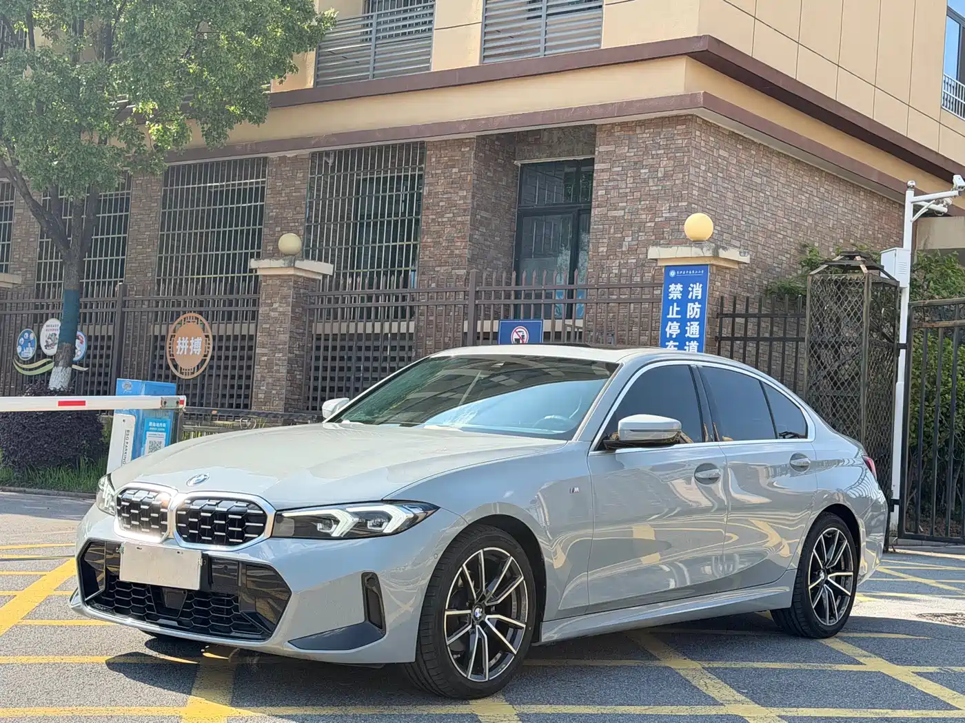 BMW 3 Series 2025 325i M Sport Package