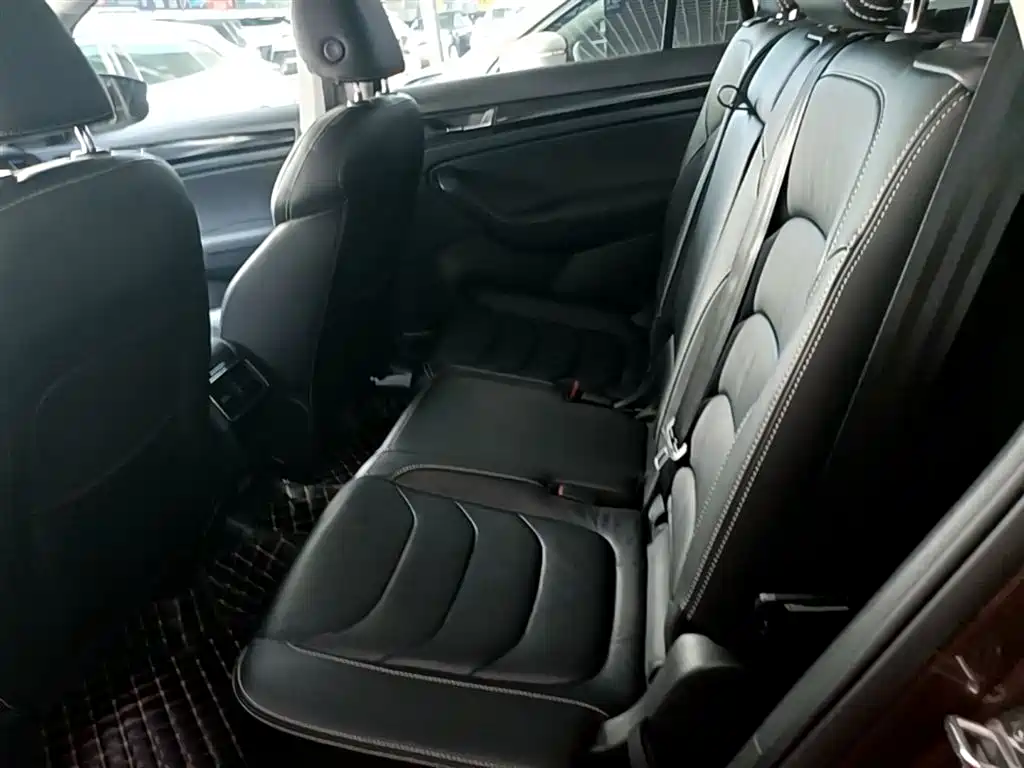 Škoda Kodiaq 2019 Facelift TSI330 7-Seater 2WD Luxury Premium Edition China VI фото 17