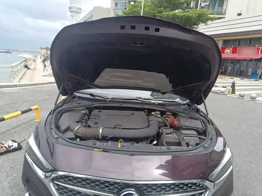 Фото 11 - Buick LaCrosse
