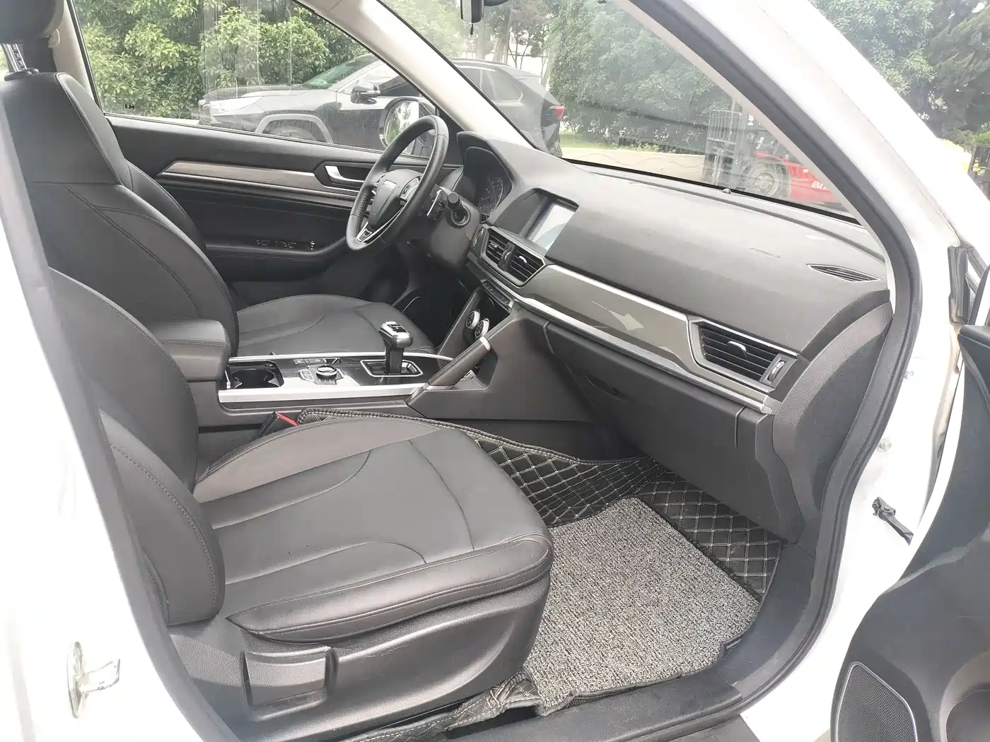 Фото 18 - Haval H6