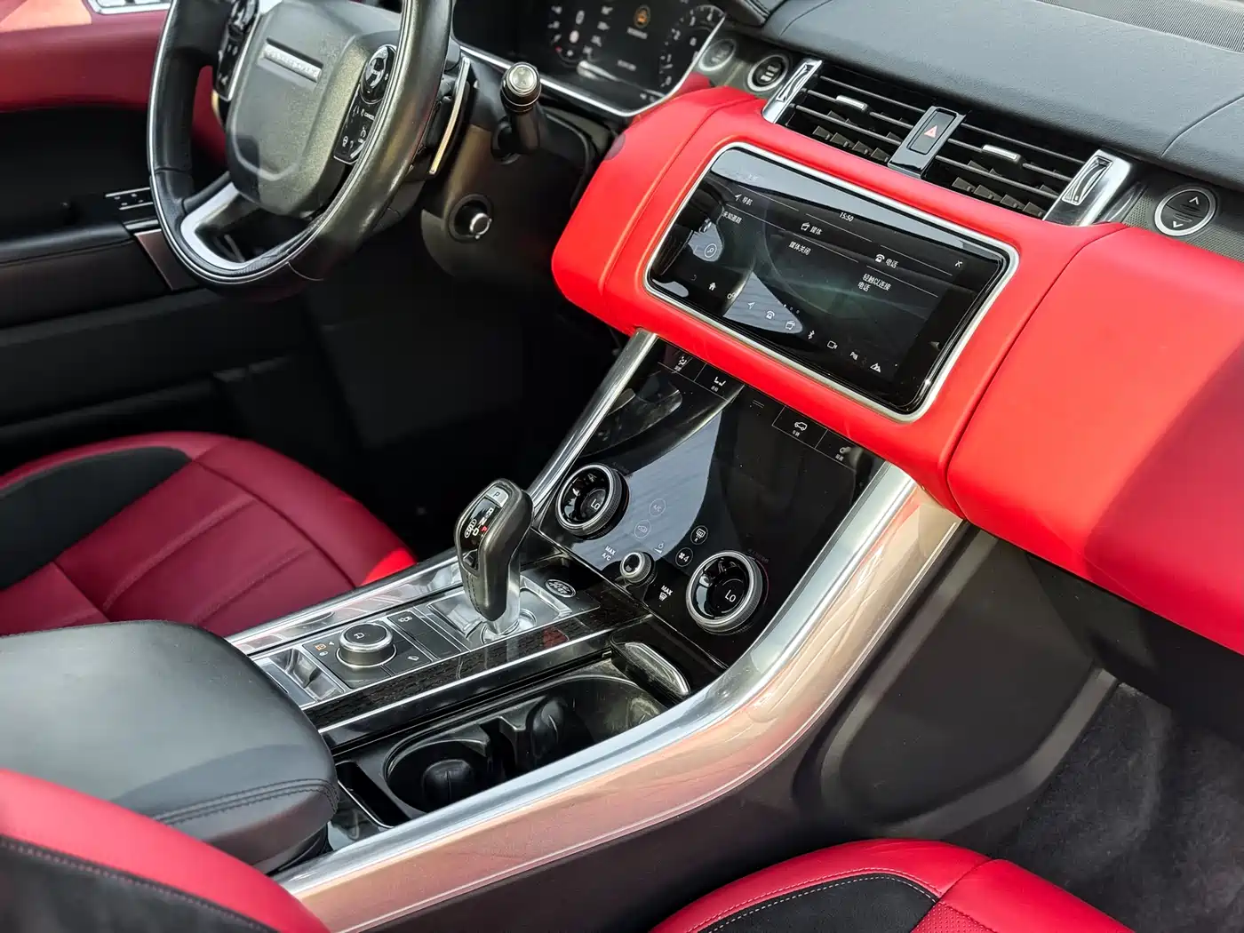 Land Rover Range Rover Sport 2021 3.0 L6 Gloss Black Edition фото 7