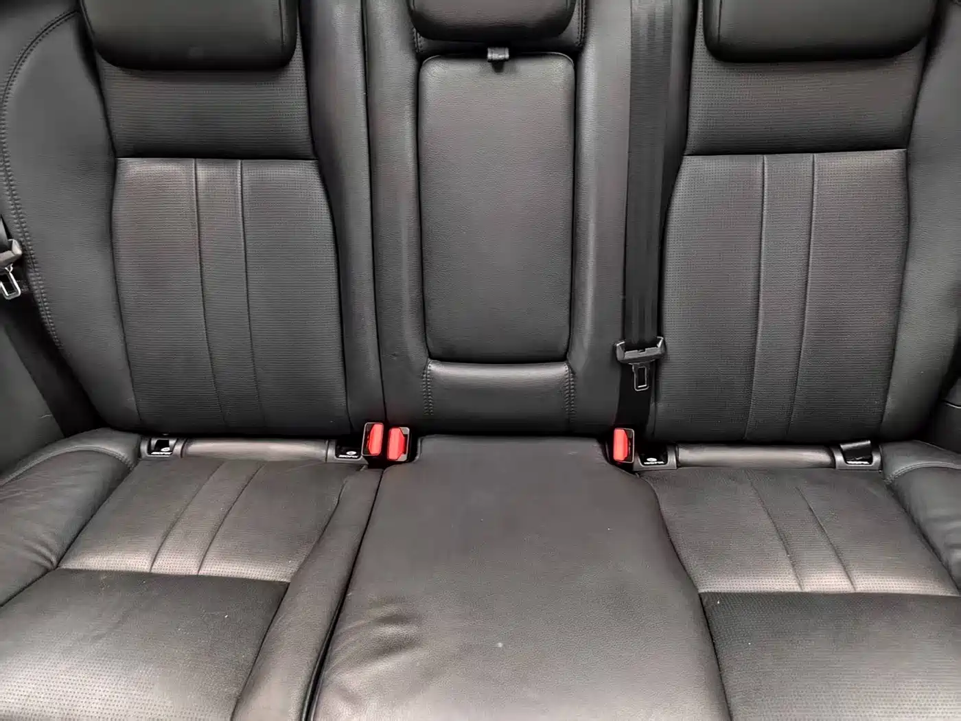 Land Rover Discovery Sport 2018 240PS SE Edition фото 13