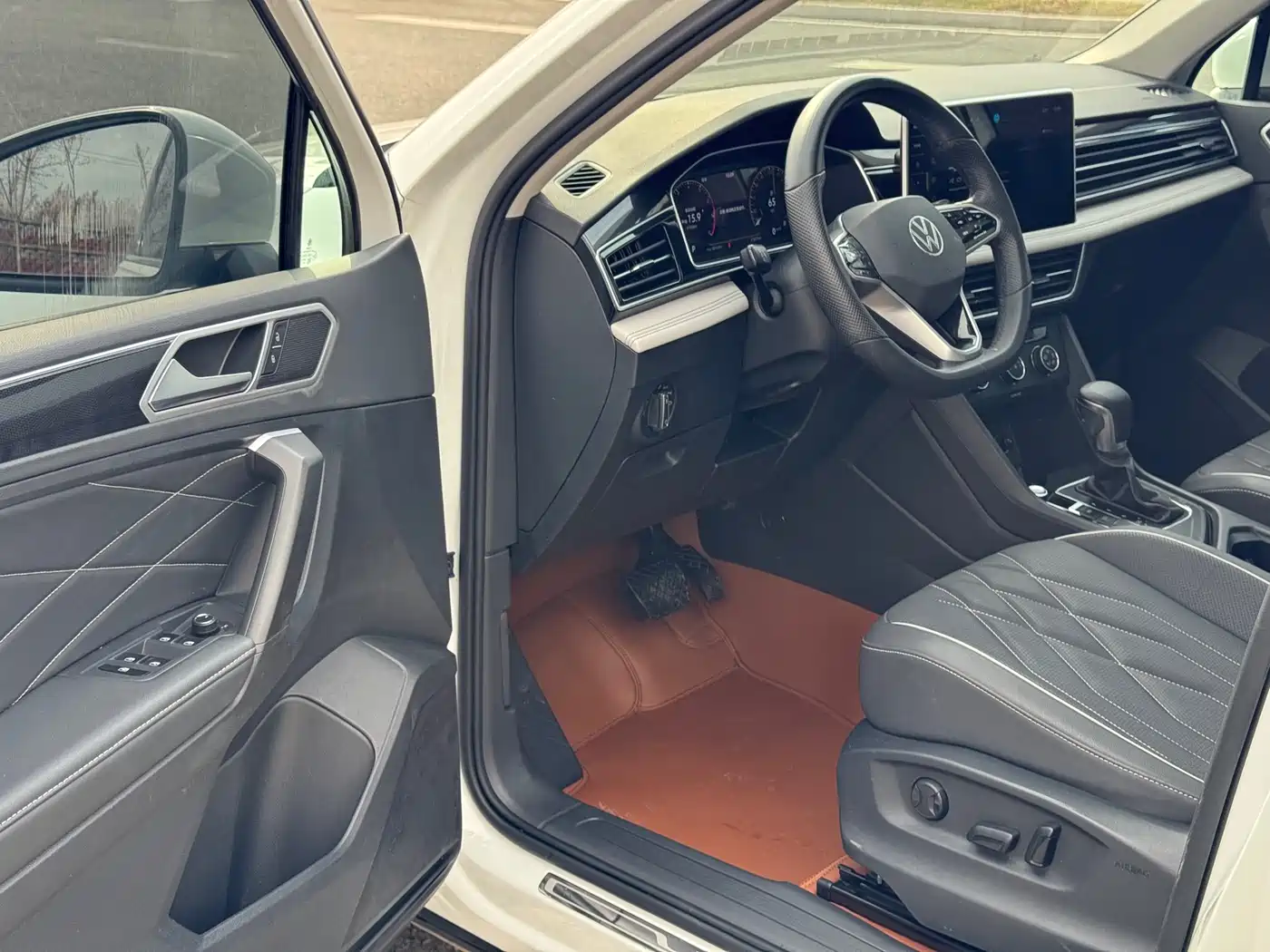 Volkswagen Tiguan L 2023 280TSI 2WD Trend Limited Edition фото 10