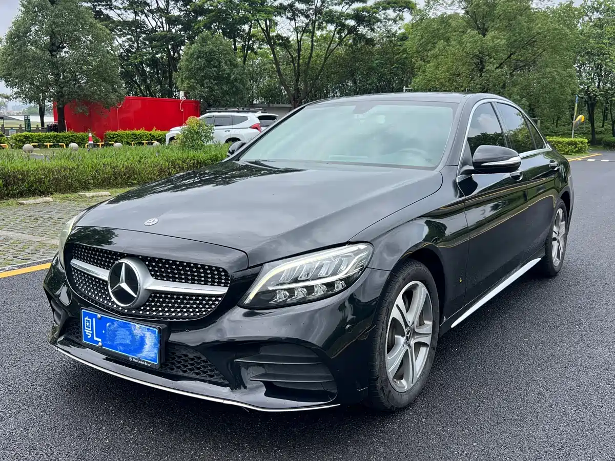 Mercedes-Benz C-Class 2019 Facelift C 260 L Sport фото 3