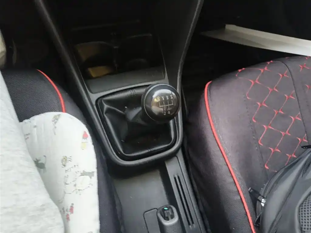 Volkswagen Santana 2015 Gran Santana 1.6L Manual Trend фото 14
