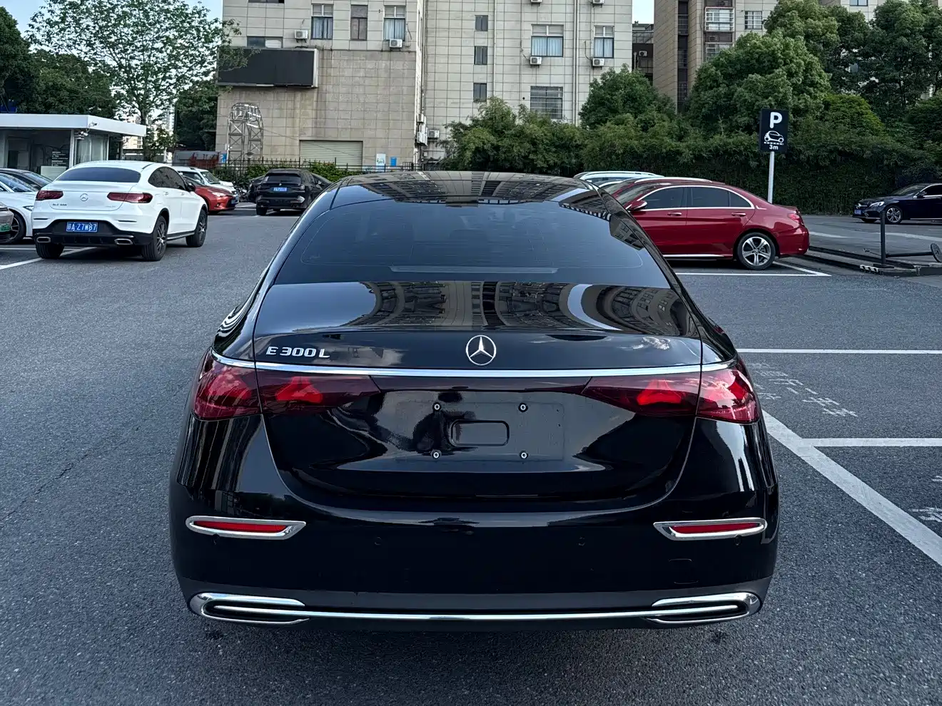 Mercedes-Benz E-Class 2025 E 300 L Luxury фото 4