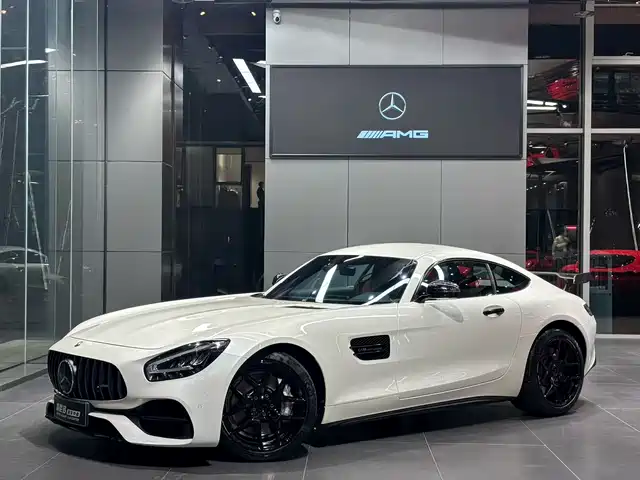 MERCEDES-BENZ AMG GT