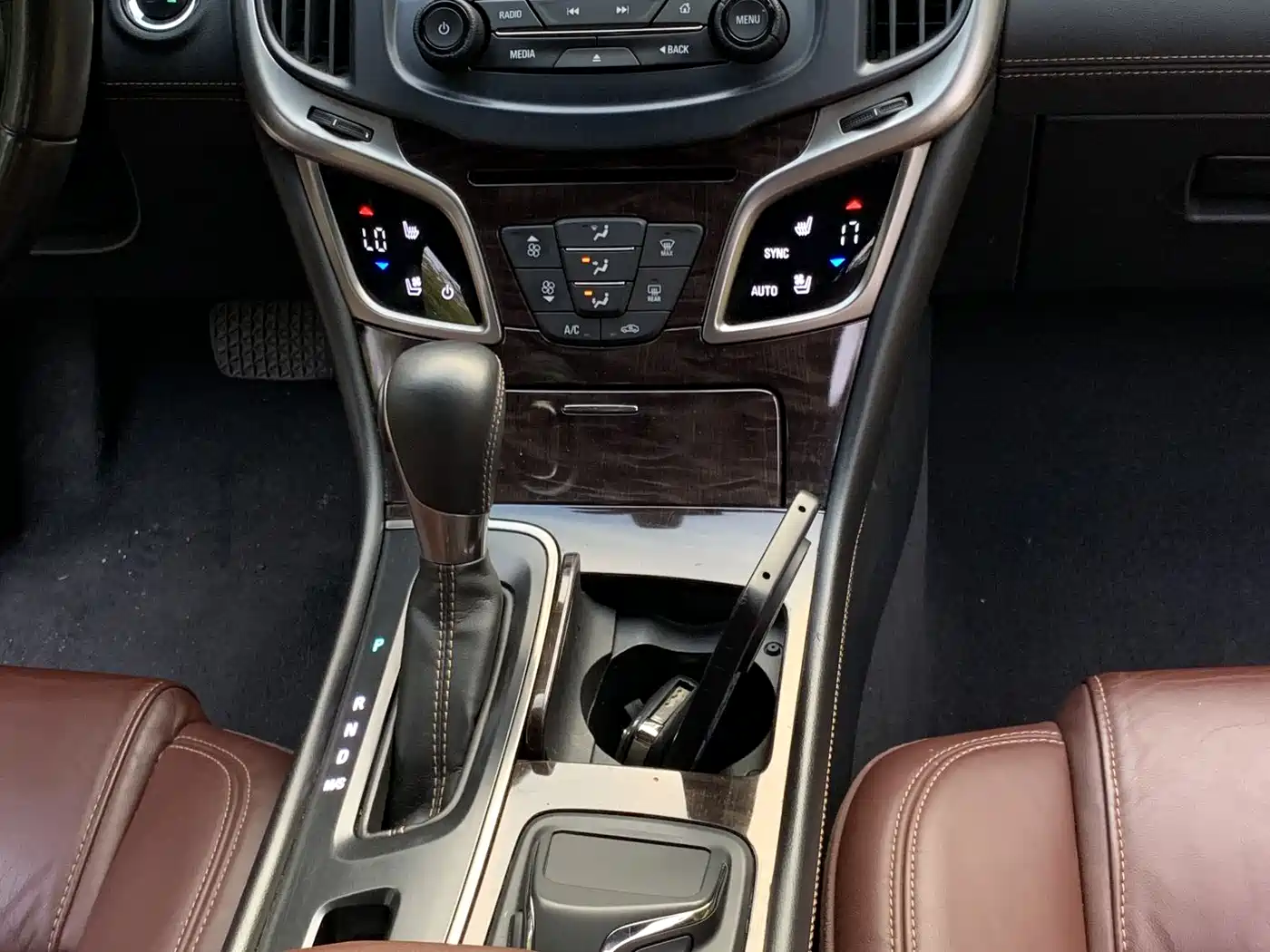 Buick LaCrosse 2013 2.4L SIDI Elite Comfort фото 10
