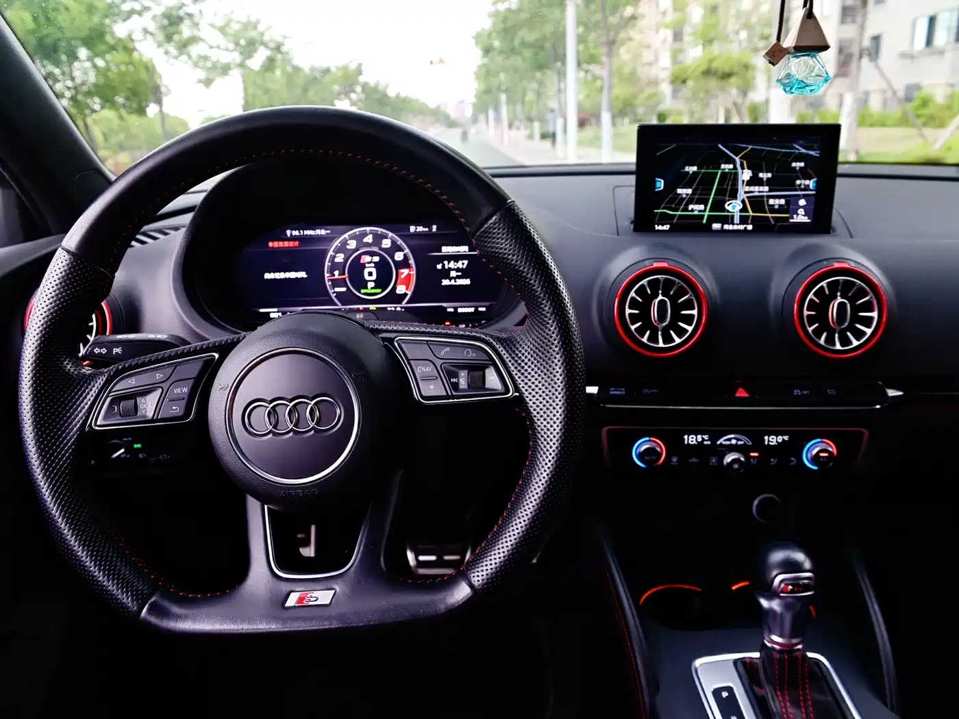 Audi S3 2019 Audi S3 2.0T Limousine фото 18