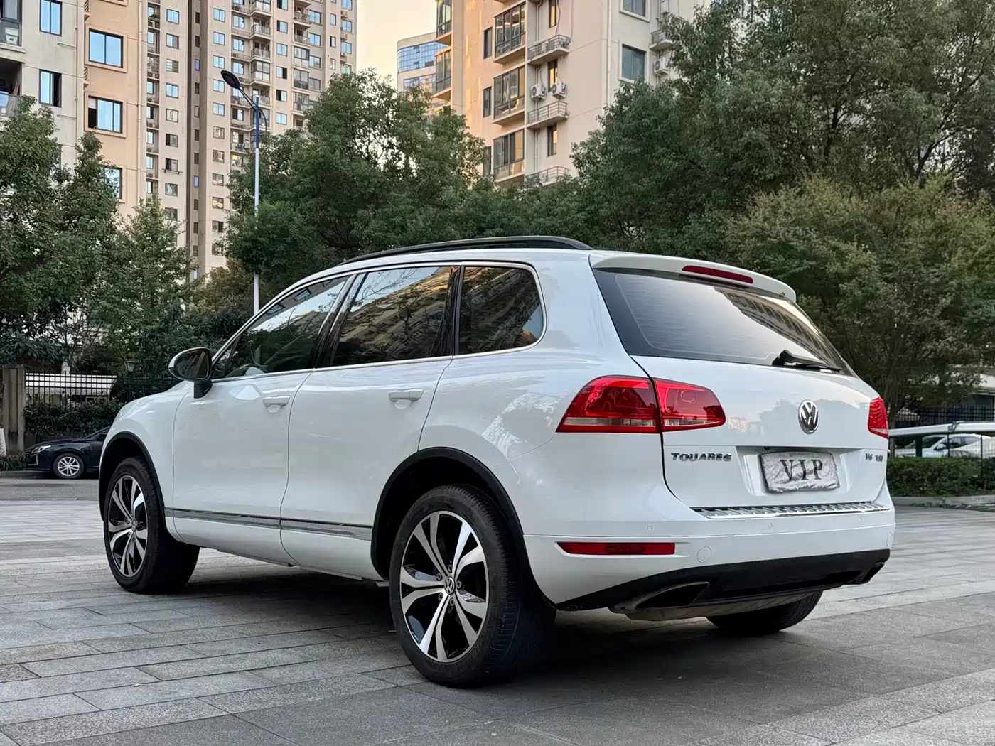 Volkswagen Touareg 2013 3.0TSI X 10th Anniversary Limited Edition фото 4