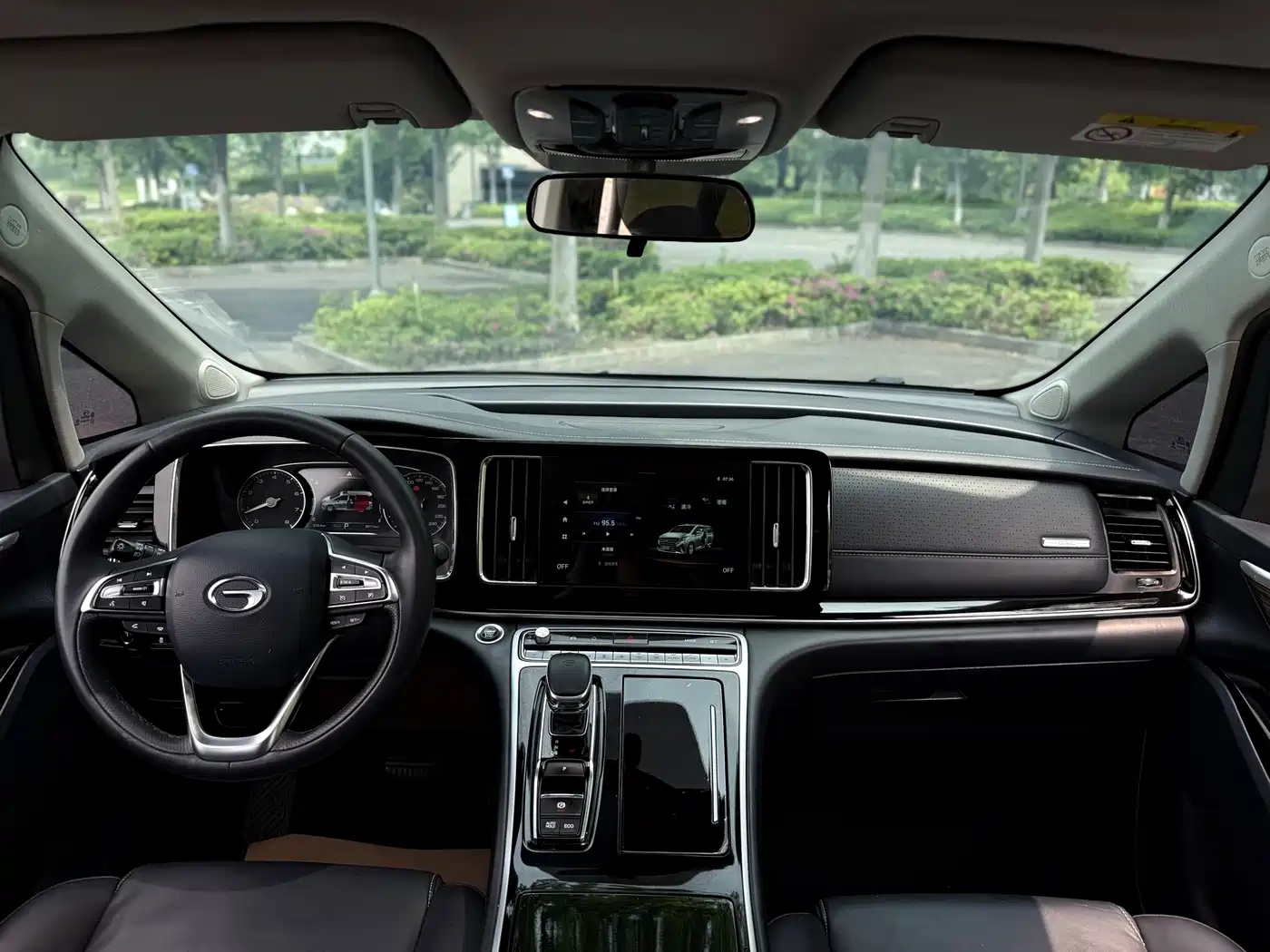 GAC Trumpchi Trumpchi M8 2021 Leading Show Series 390T Premium Edition фото 11