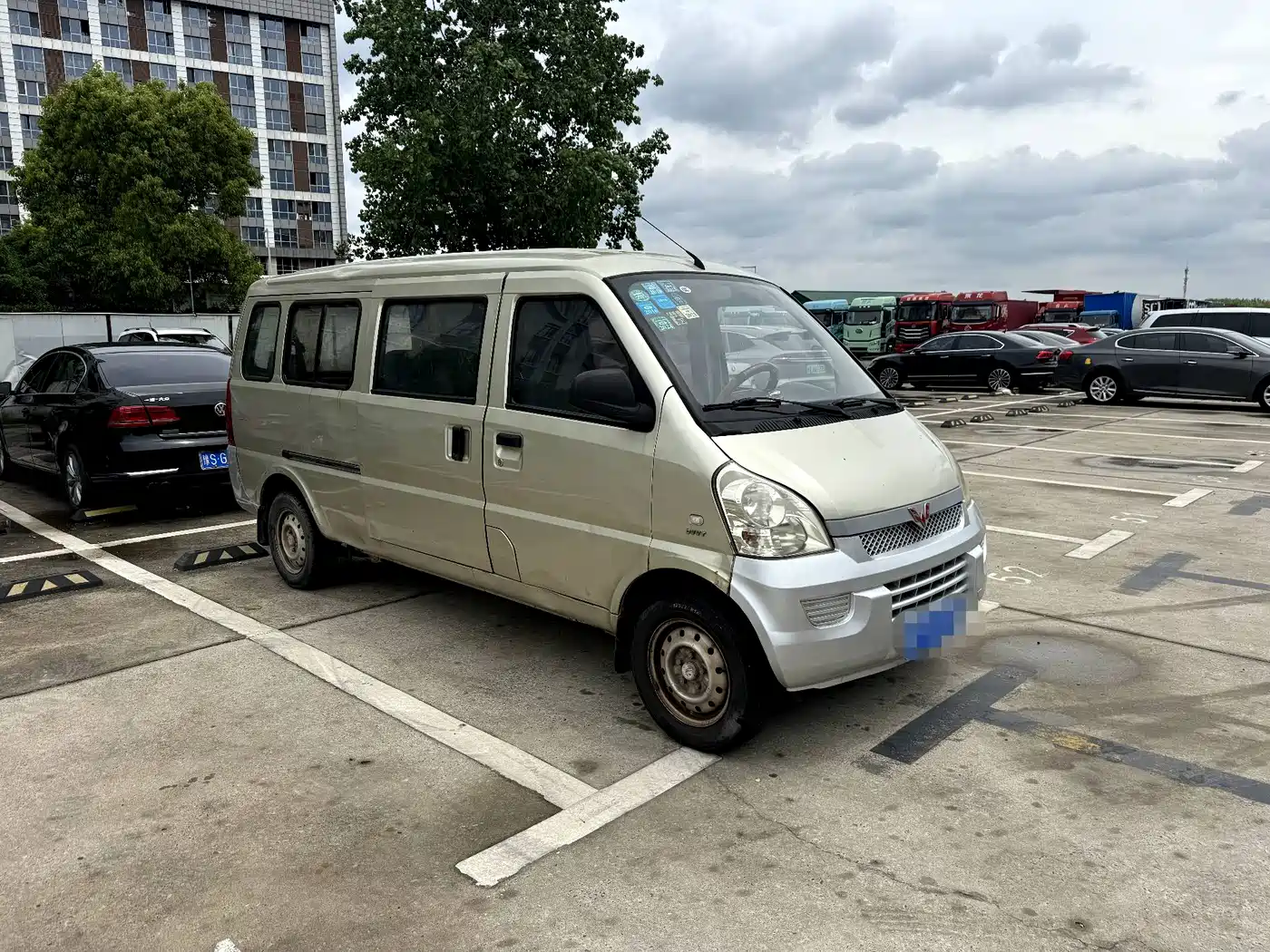 Wuling Motors Wuling Rongguang 2014 2012 1.5L Extended Standard Model