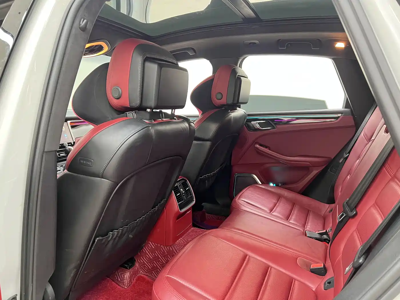 Porsche Macan 2014 Macan Turbo 3.6T фото 19
