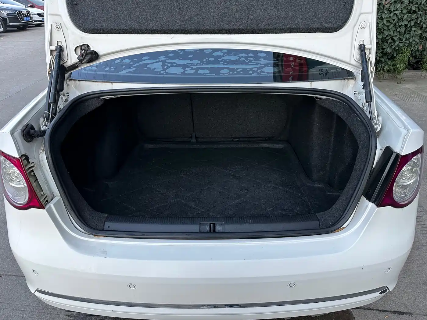 Volkswagen Sagitar 2011 1.8TSI Automatic Champion Edition фото 15