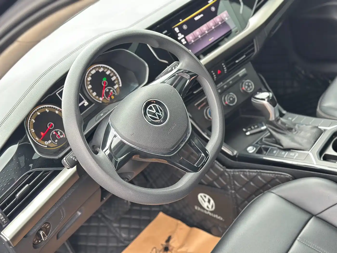 Volkswagen Passat 2021 Model 280TSI Business Edition фото 5