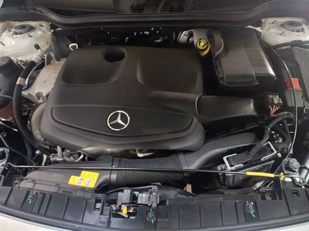Mercedes-Benz GLA 2017 GLA 200 Fashion фото 20