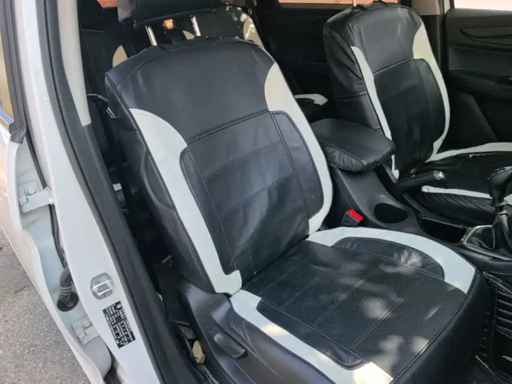 Baojun 730 2020 2019 1.5T Manual Fashion Edition 7-Seater China VI