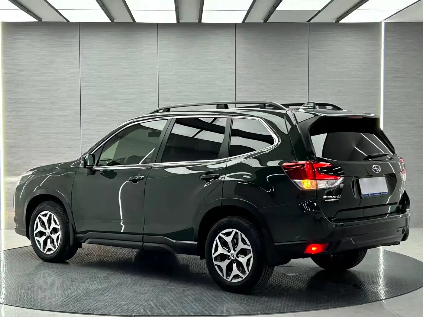 Subaru Forester 2022 2.0i AWD Luxury Edition with EyeSight фото 3